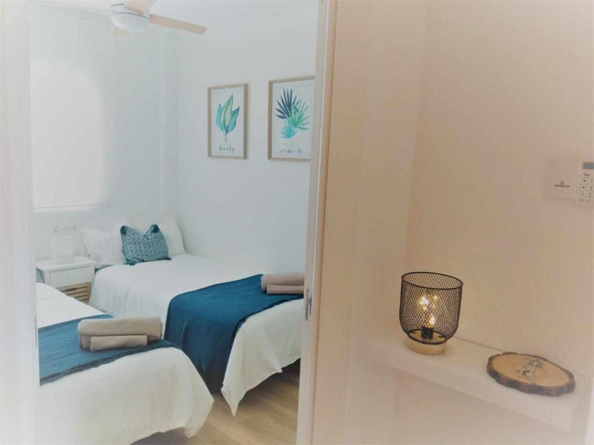Apartamento acceso directo playaACwifiterraza by Rinconesmediterraneos L'Eucaliptus Esterno foto